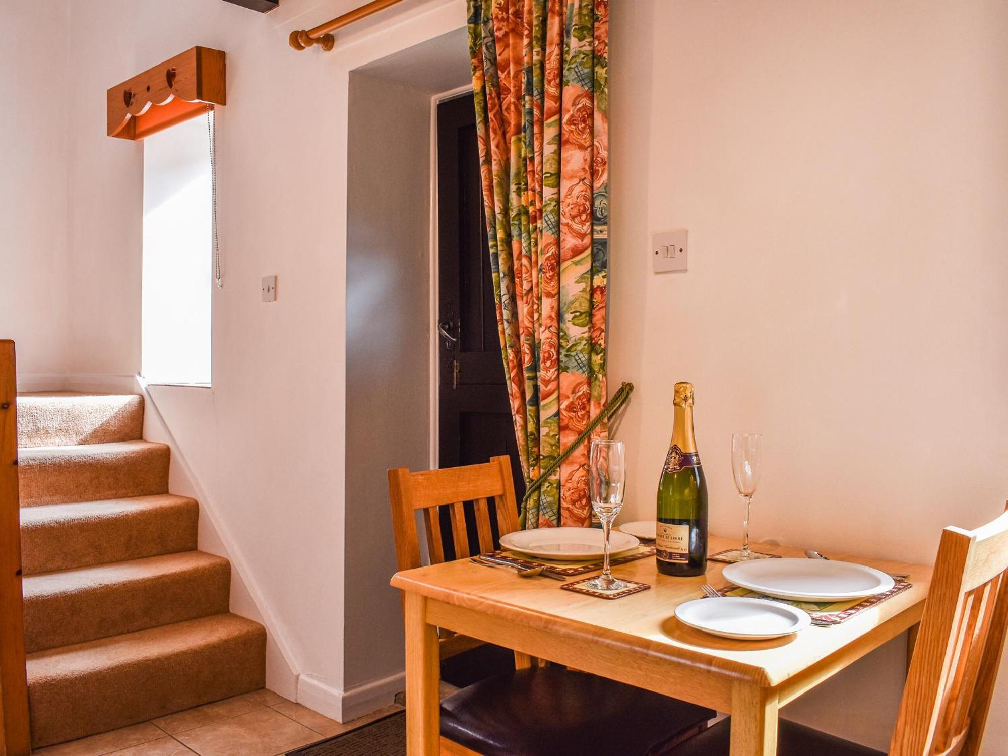 Swallows Folly-uk38278 Holiday home *